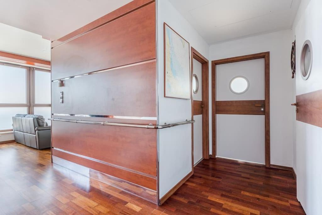 Golden Apartments An Hryniewickiego 6A Γκντίνια Εξωτερικό φωτογραφία