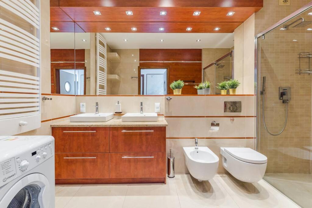 Golden Apartments An Hryniewickiego 6A Γκντίνια Εξωτερικό φωτογραφία