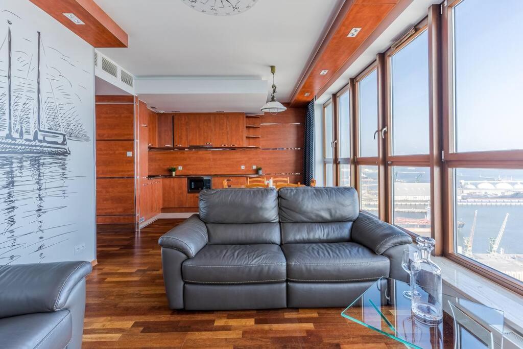 Golden Apartments An Hryniewickiego 6A Γκντίνια Εξωτερικό φωτογραφία