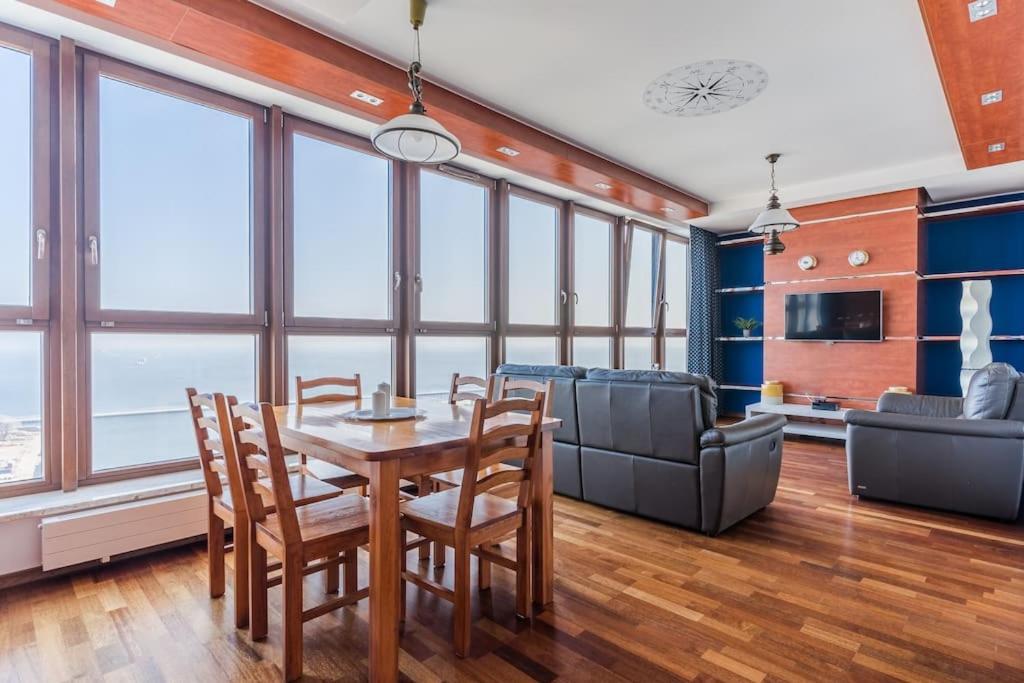 Golden Apartments An Hryniewickiego 6A Γκντίνια Εξωτερικό φωτογραφία