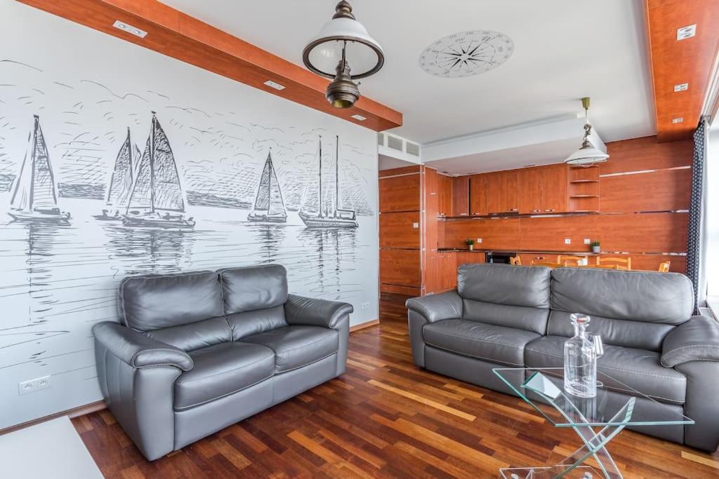 Golden Apartments An Hryniewickiego 6A Γκντίνια Εξωτερικό φωτογραφία