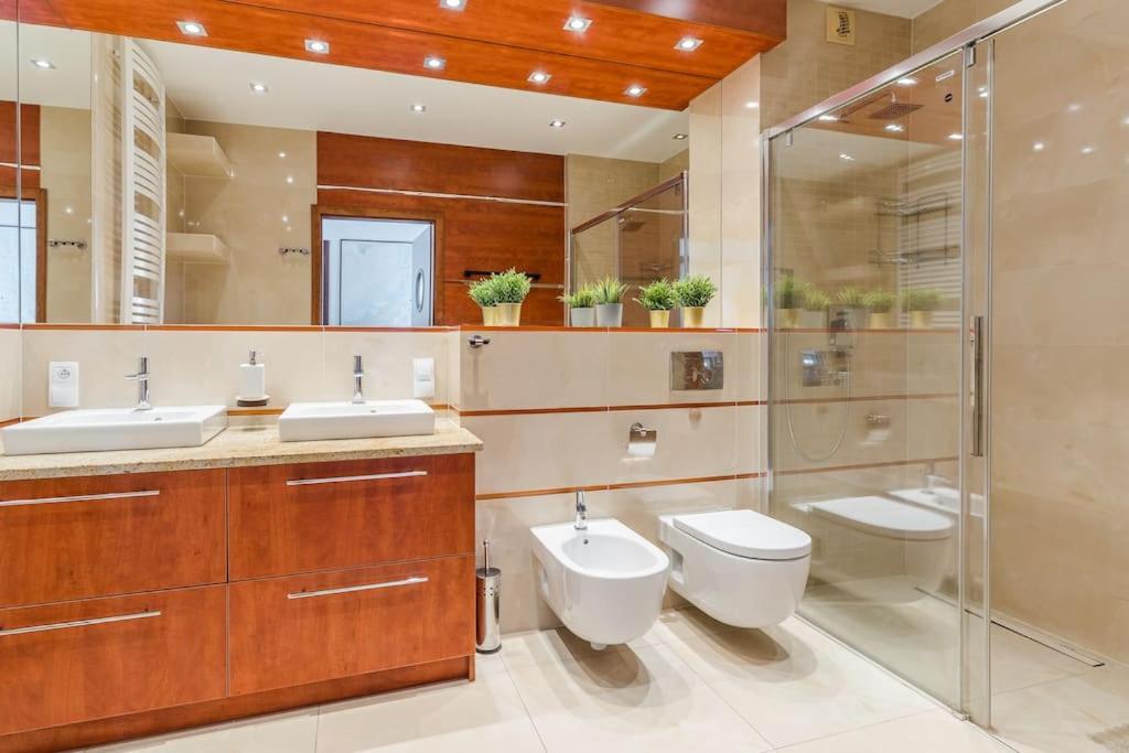 Golden Apartments An Hryniewickiego 6A Γκντίνια Εξωτερικό φωτογραφία
